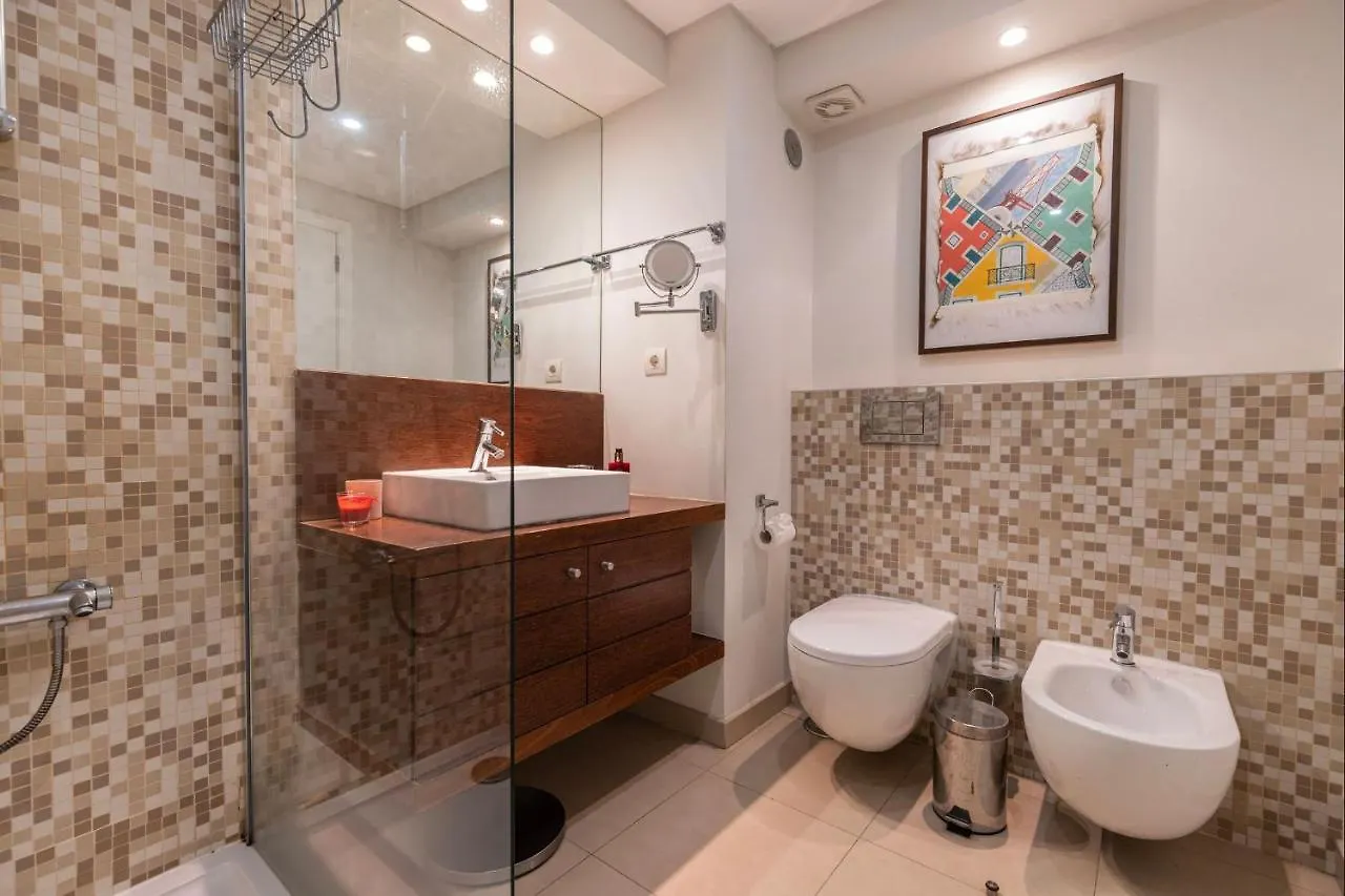 Lovely 1 Bdr Apartment With Pool By Lovelystay Лиссабон 0*,  Португалия