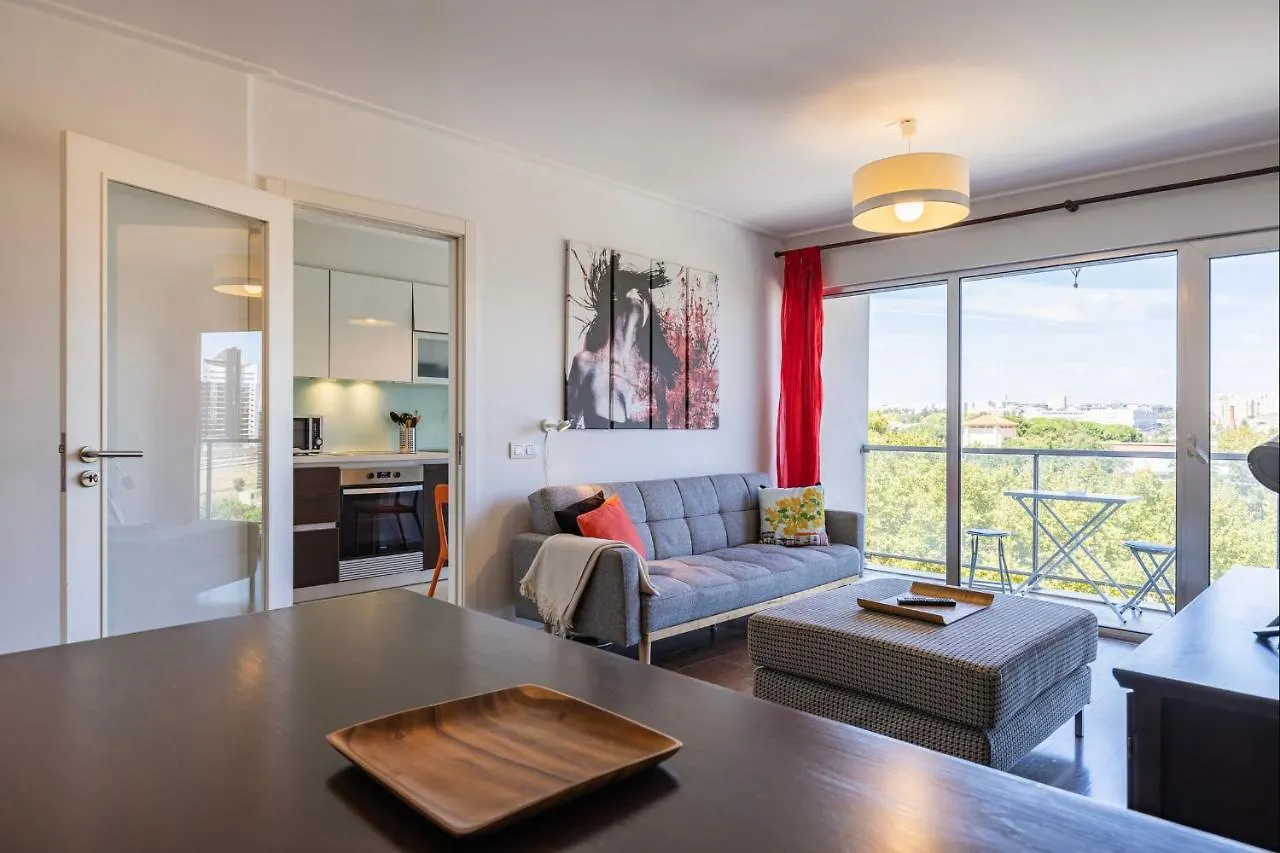 Lovely 1 Bdr Apartment With Pool By Lovelystay Лиссабон